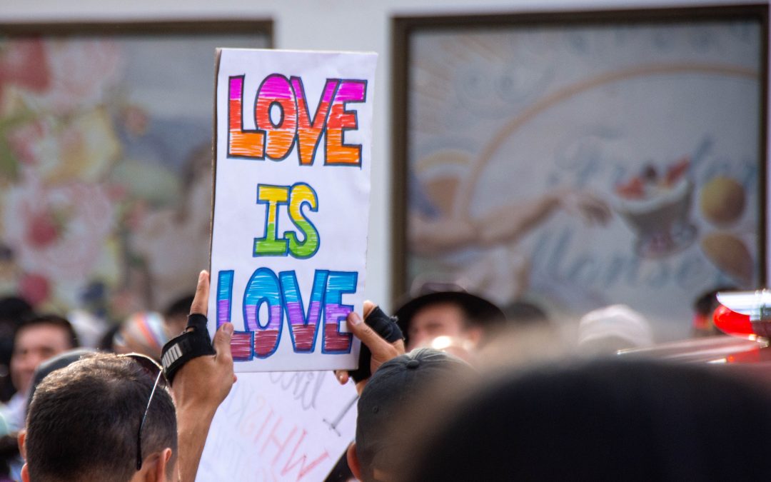 ¡Ya vienen las marikas!