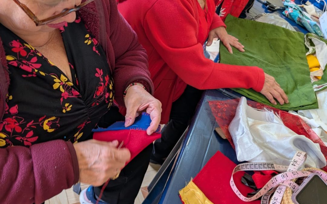 Nueva exposición en el Museo de la Ciudad rinde homenaje a la memoria viva de sus habitantes mayores a través de la arpillería